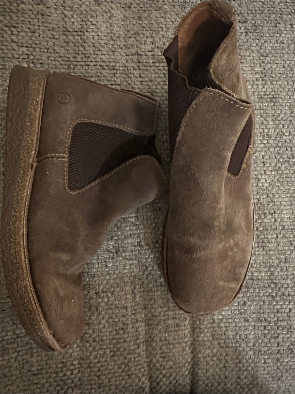 Born Womens Brown Suede Chukka Boots